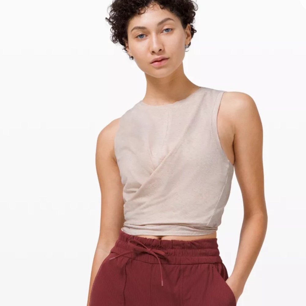 Lululemon Time to Restore wrap around tie crop Tank in mauve grey size 8